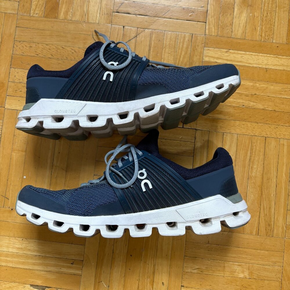 WORN ONCE - On Running - Cloudswift Running Shoe - Men's 11.5 - Blue